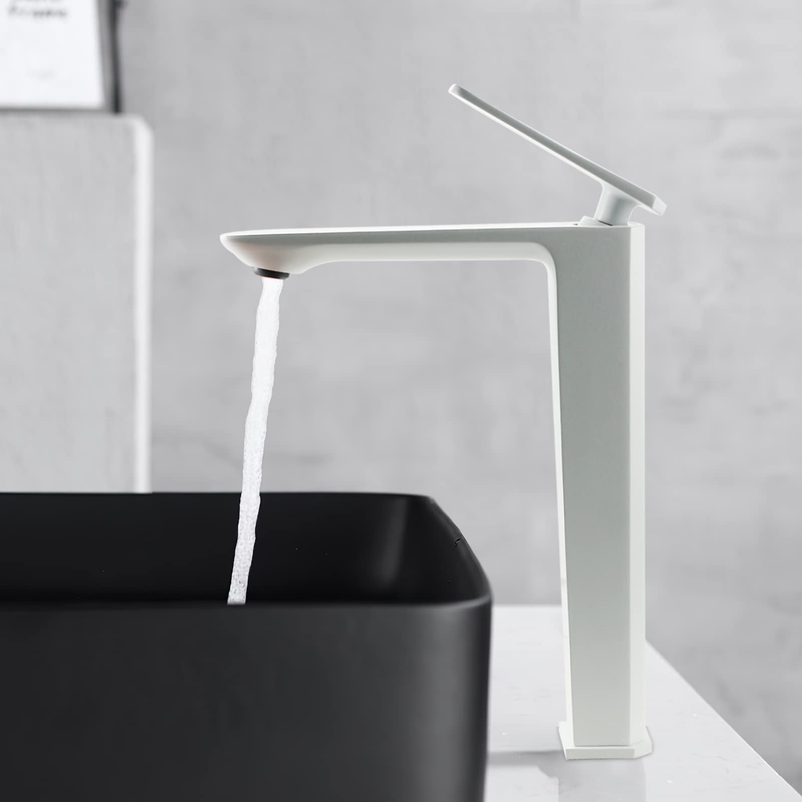 Solvex SP-12008-B miscelatore lavabo bianco girevole ottone