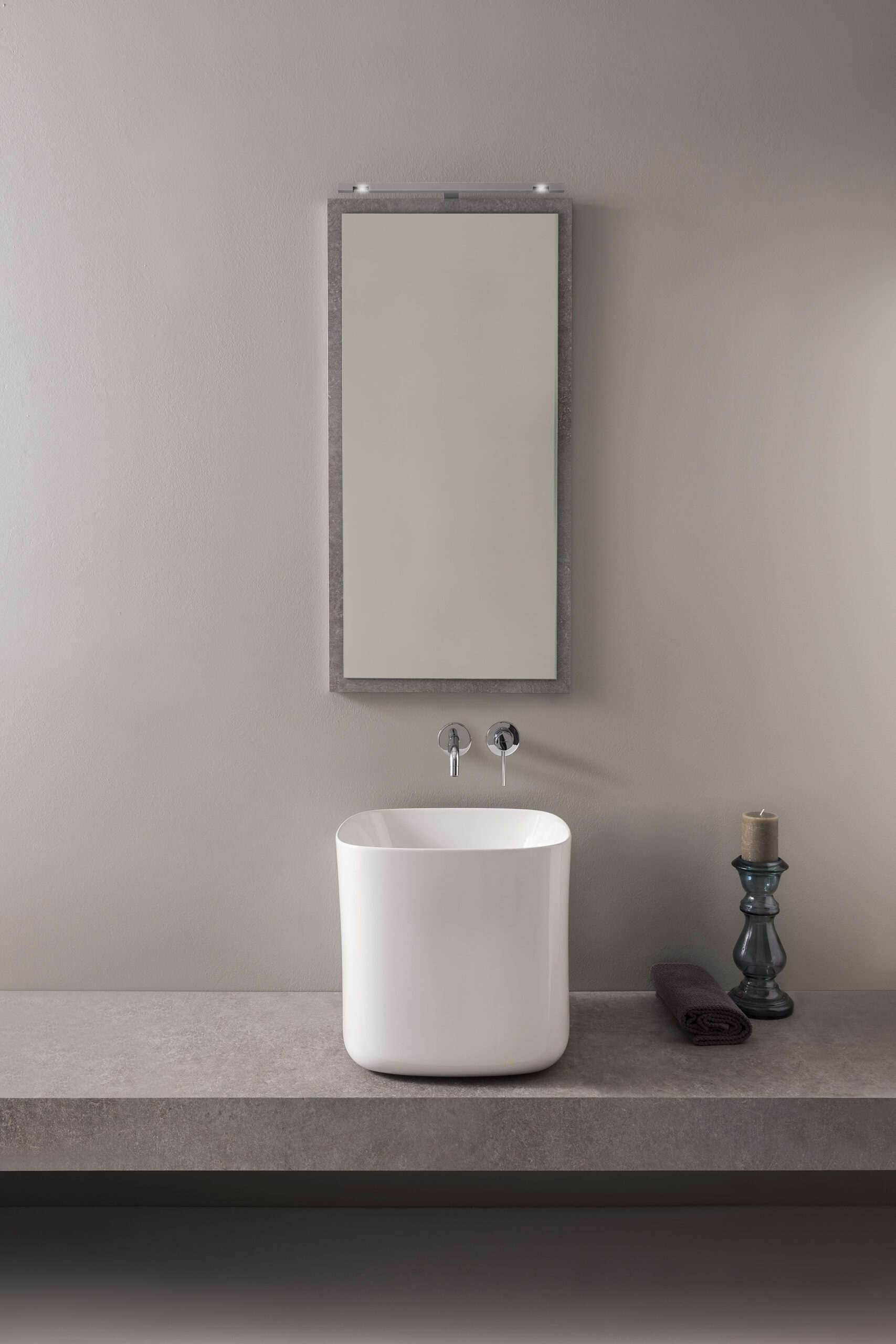 Scarabeo Moon 42 H40 lavabo appoggio in ceramica
