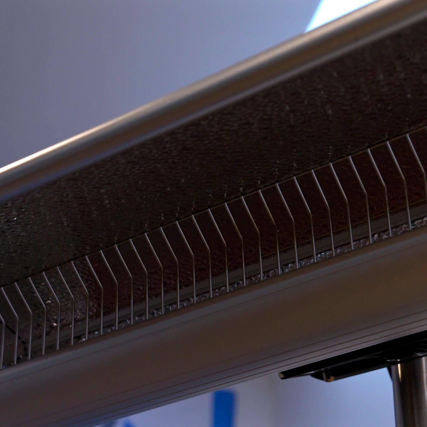 Sined Terra 2000 stufa infrarossi a piantana 2000W grigia IP65