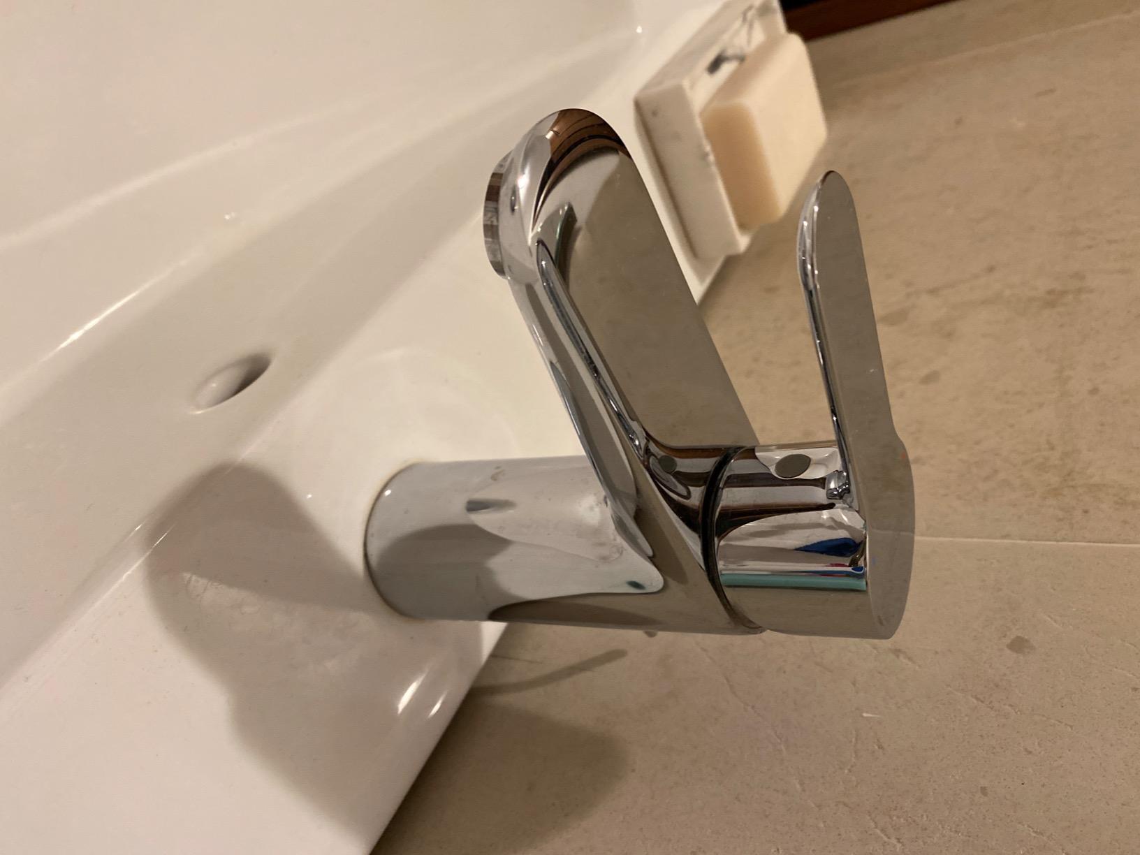 Grohe BauEdge 23328000 Miscelatore Lavabo S con Scarico
