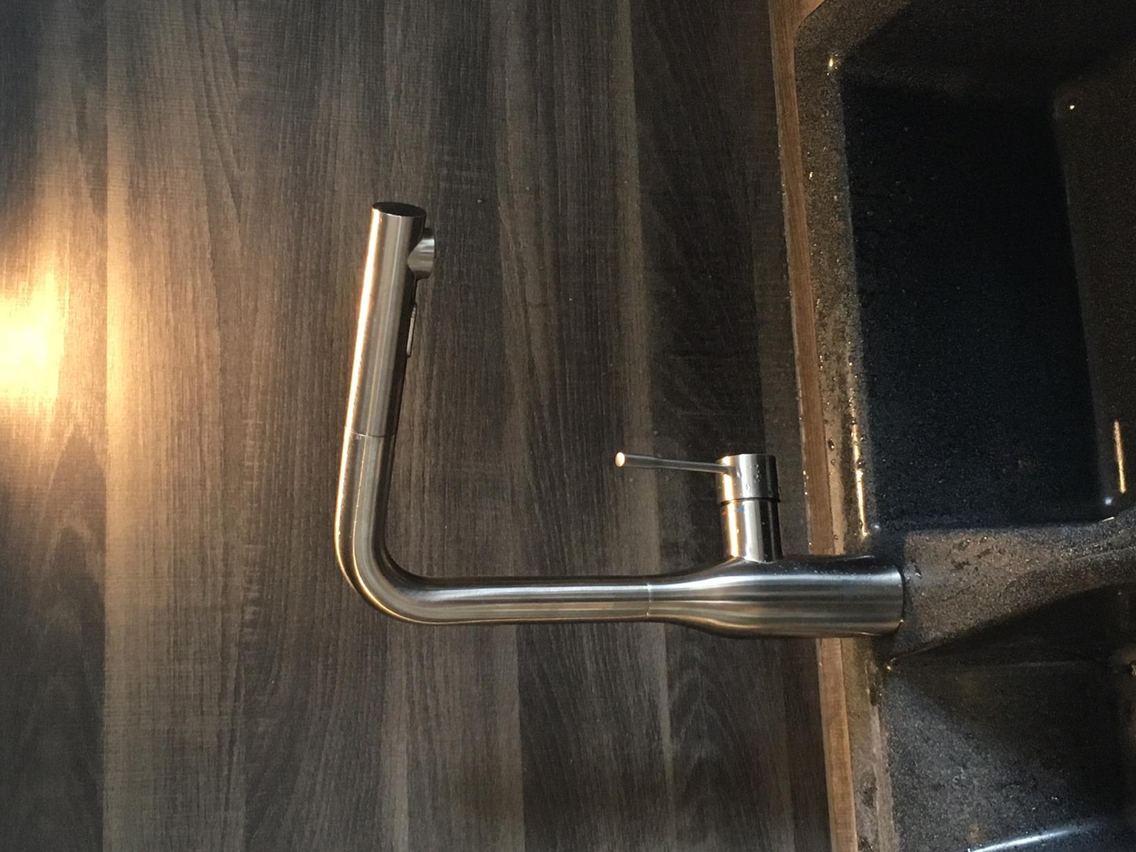 GROHE Essence 30270DC0 miscelatore cucina bocca alta