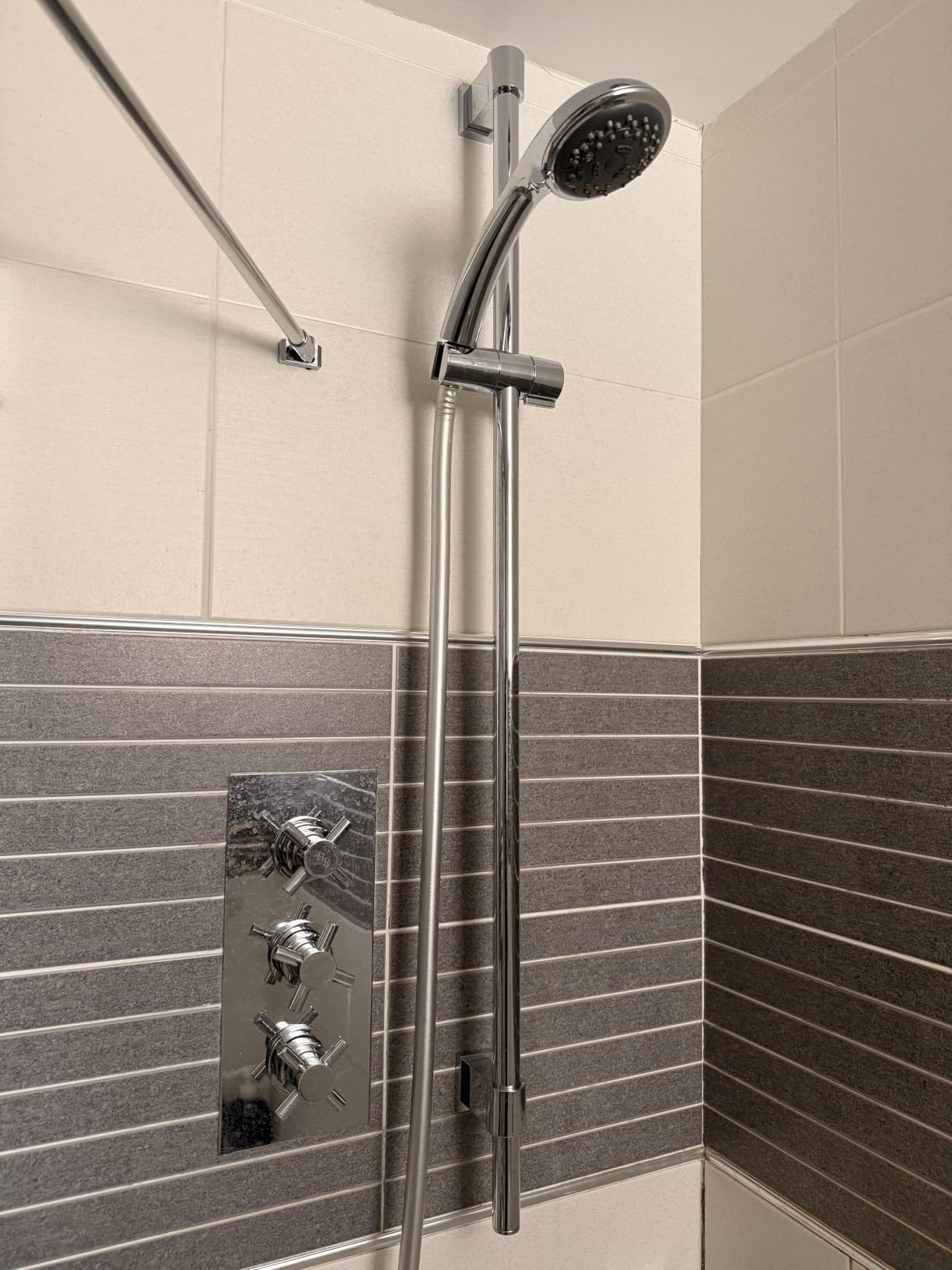 Grohe Vitalio Universal 269612431 saliscendi 90 cm nero opaco