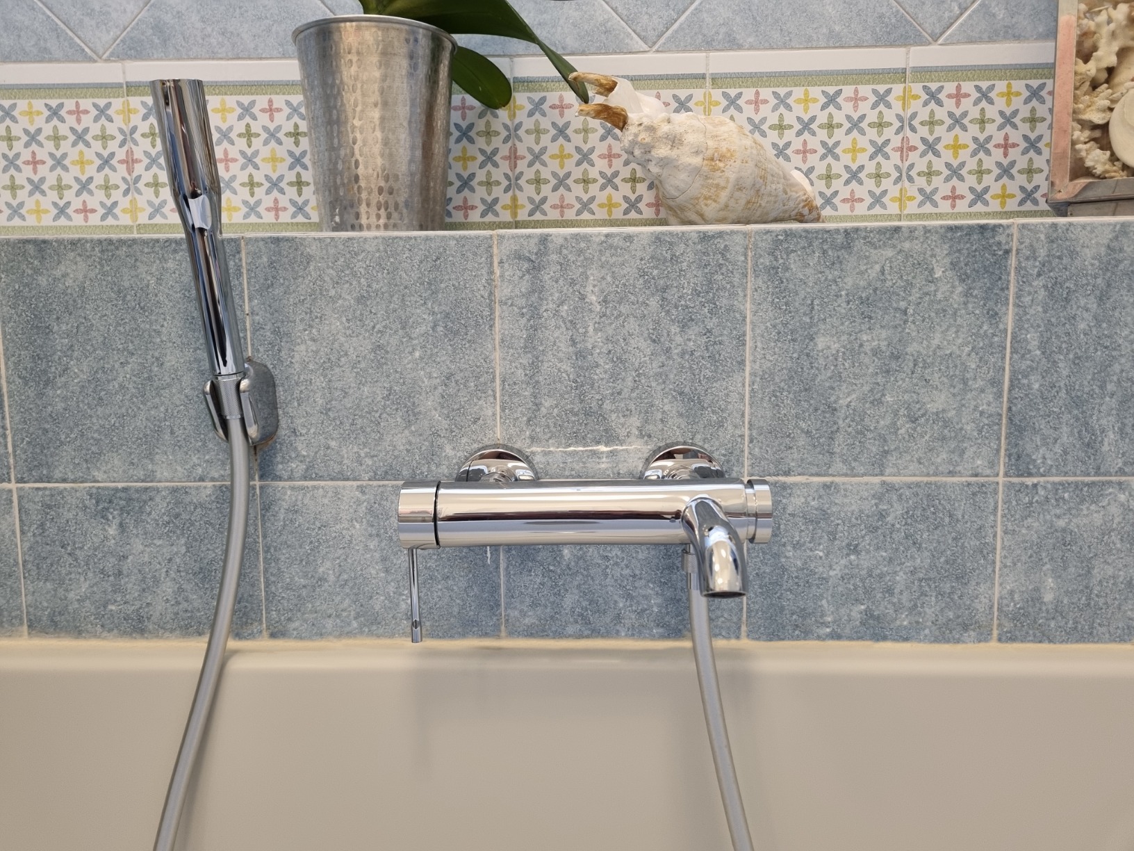 Grohe Essence 33628001 Miscelatore Vasca-Doccia Cromo con Doccetta