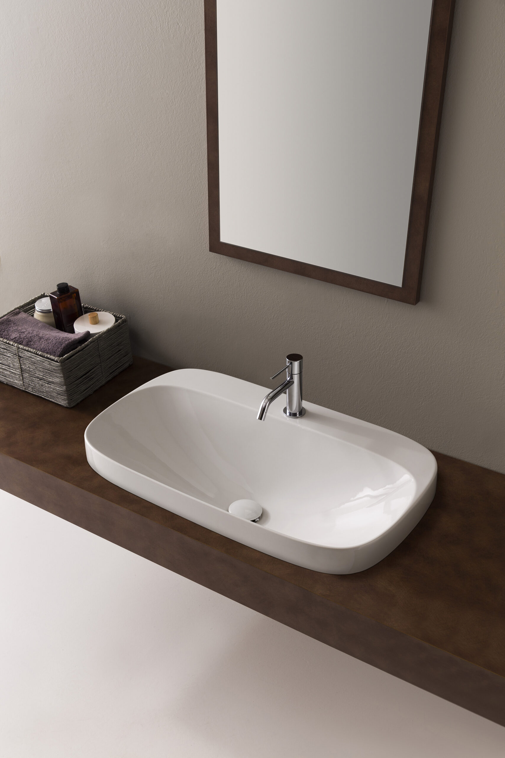 Scarabeo Moon 70A lavabo appoggio ceramica 70x42