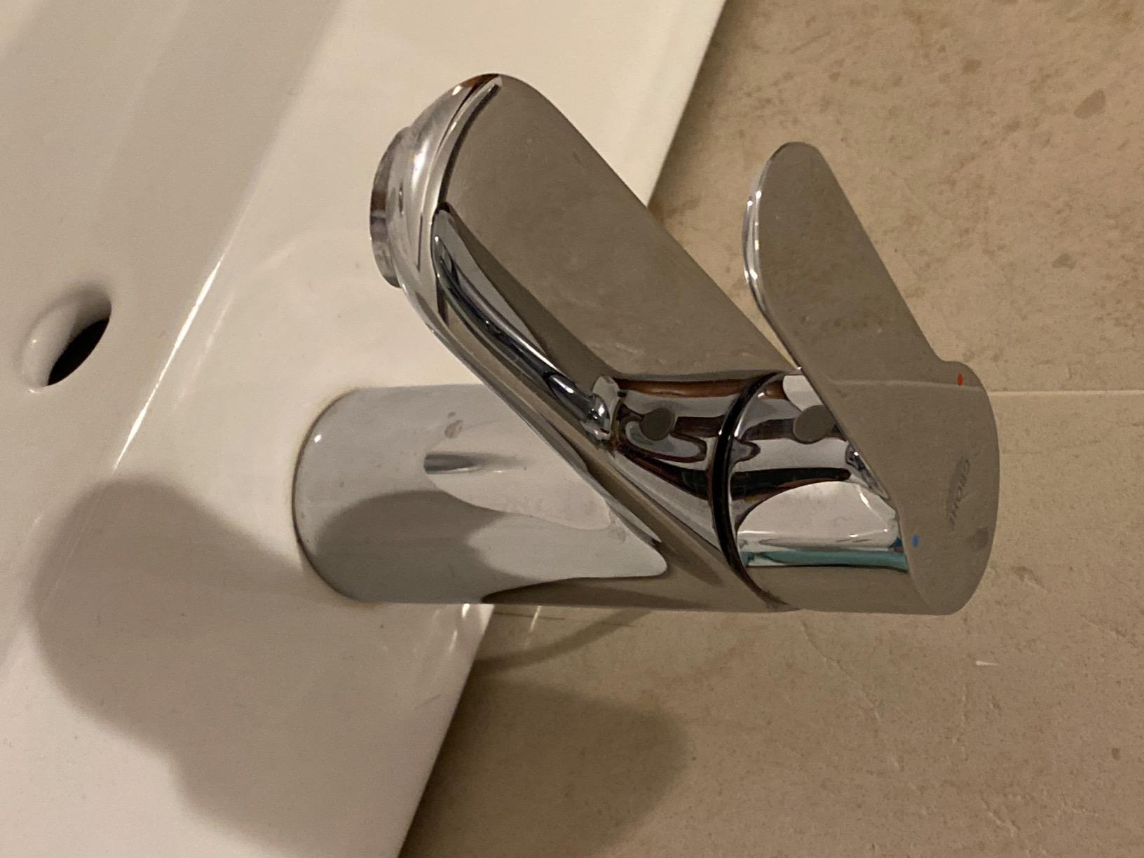 Grohe BauEdge 23328000 Miscelatore Lavabo S con Scarico